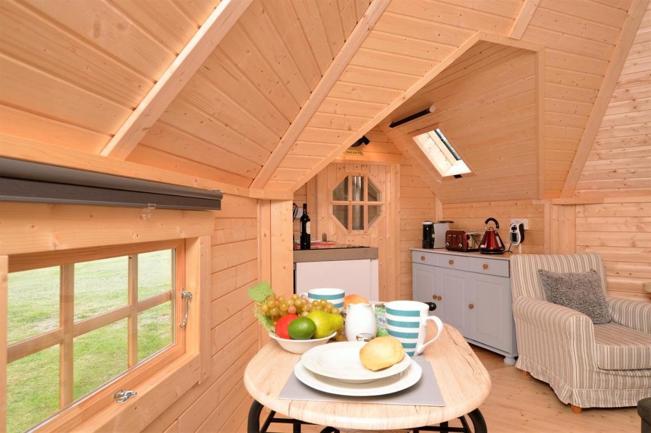 Seal Point Cabin - Luxury Glamping Cairndow Esterno foto